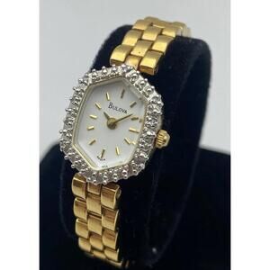 Vintage Bulova T6 Diamond Ladies Watch 1996 Gold Tone 98R04